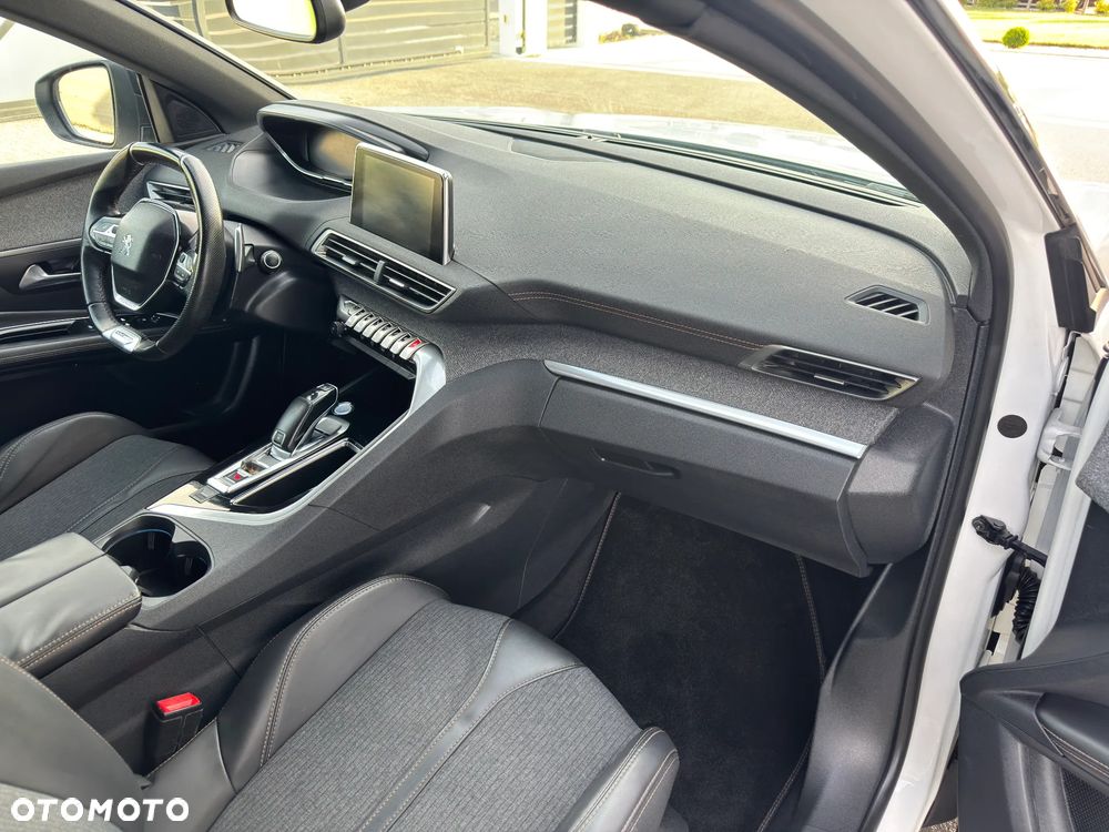 Peugeot 3008 - 24