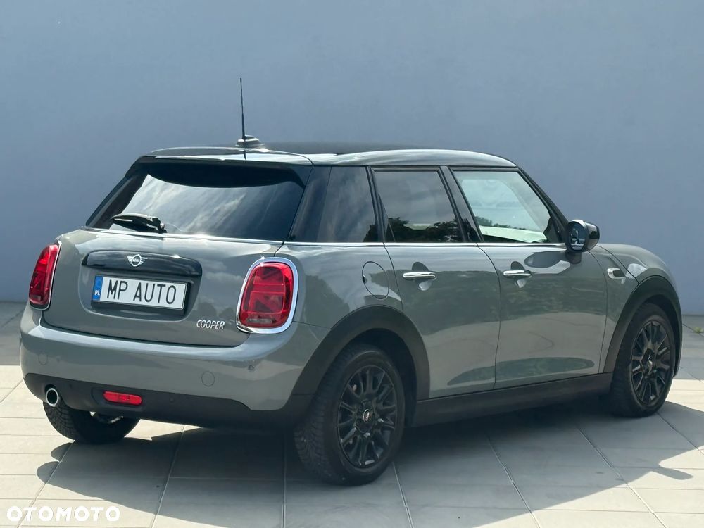 MINI Cooper Standard - 6