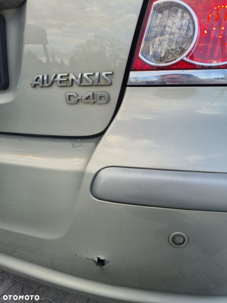 Toyota Avensis 2.0 D-4D Luna - 8