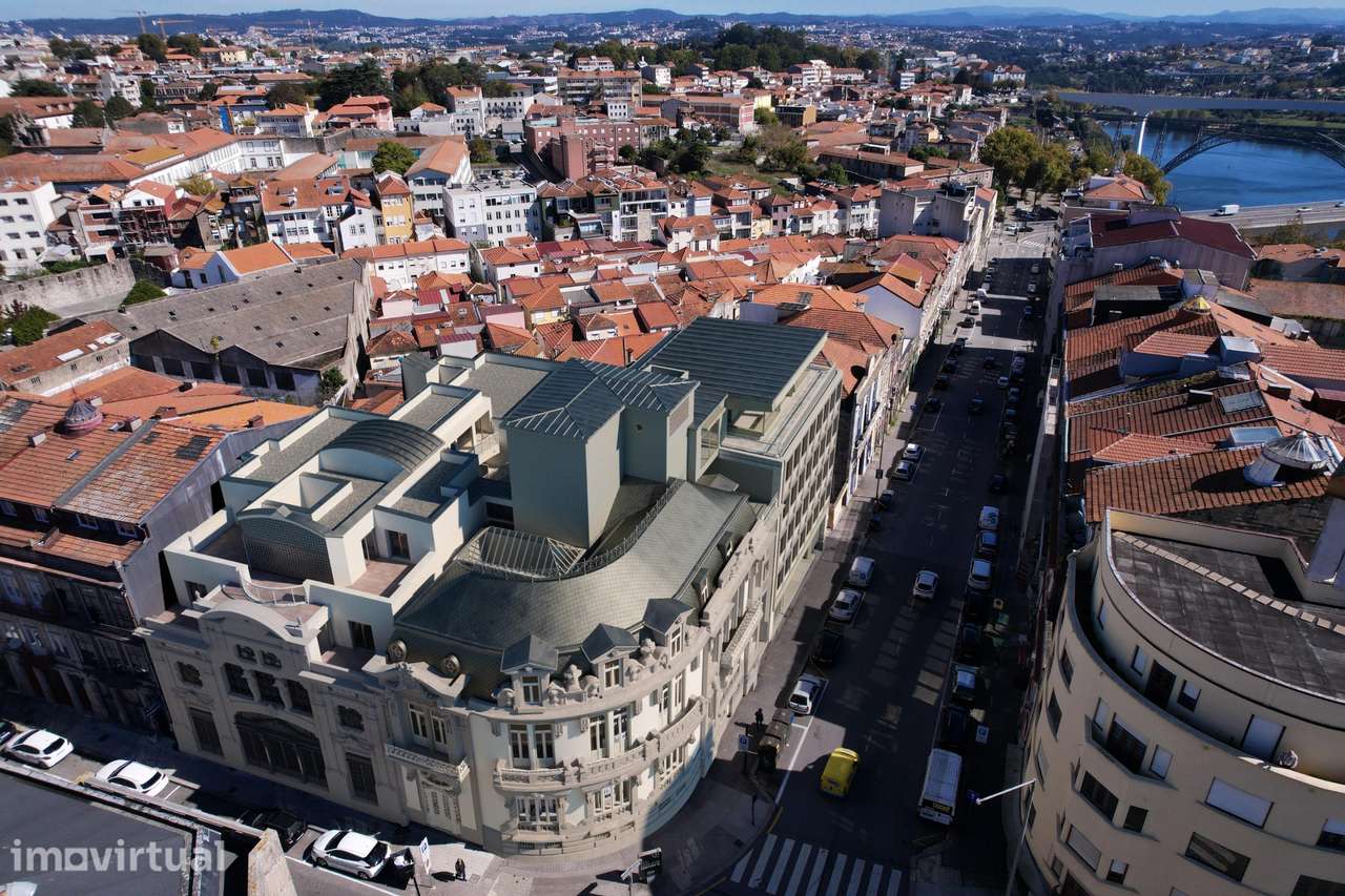 Loja de 69,60 m2 em localização privilegiada no Pálacio Bijou - Grande imagem: 2/12