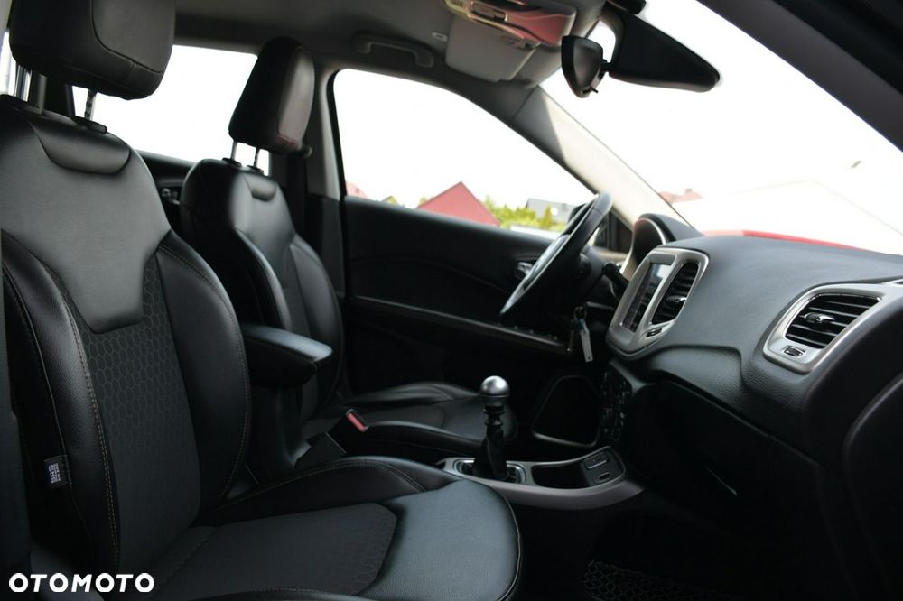 Jeep Compass - 17