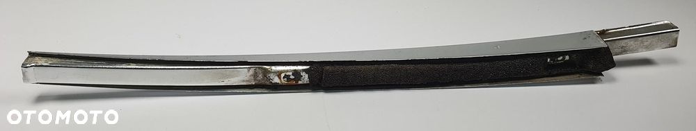 LISTWA OZDOBNA DRZWI LEWY PRZÓD MERCEDES W115 W114 - 8