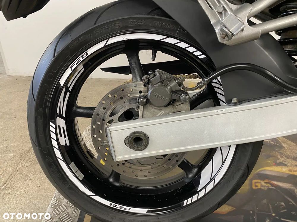Yamaha FZ6 - 10