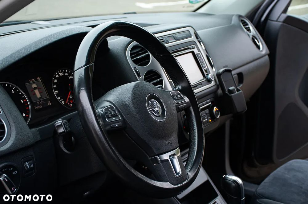 Volkswagen Tiguan 2.0 TDI 4Mot R-Style DSG - 23