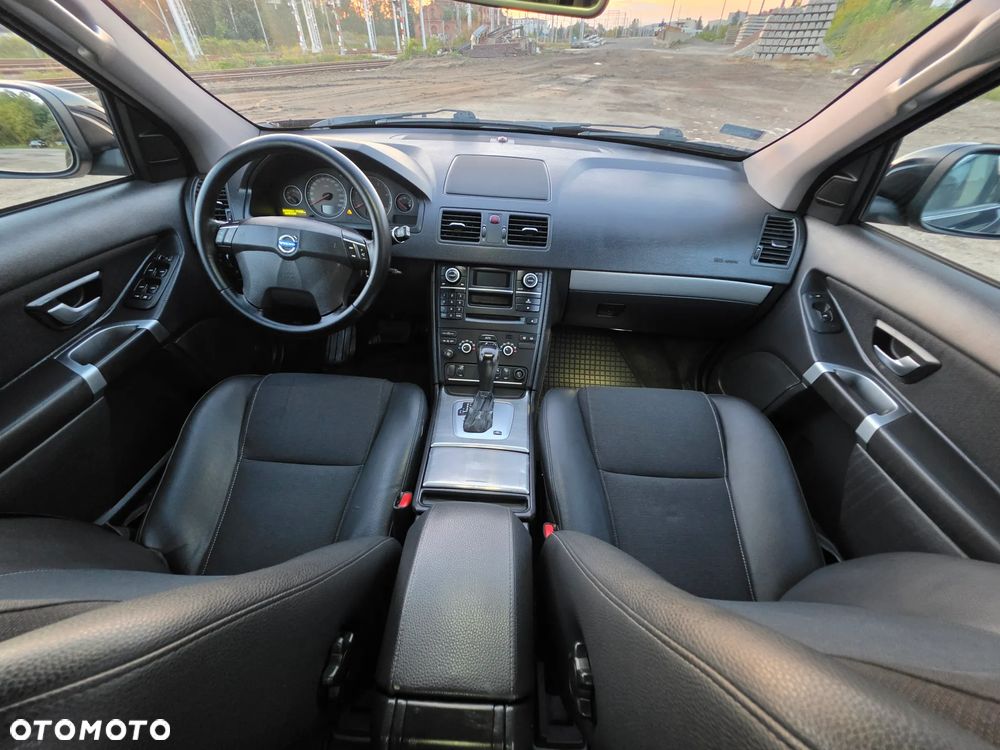 Volvo XC 90 D5 AWD Executive - 23