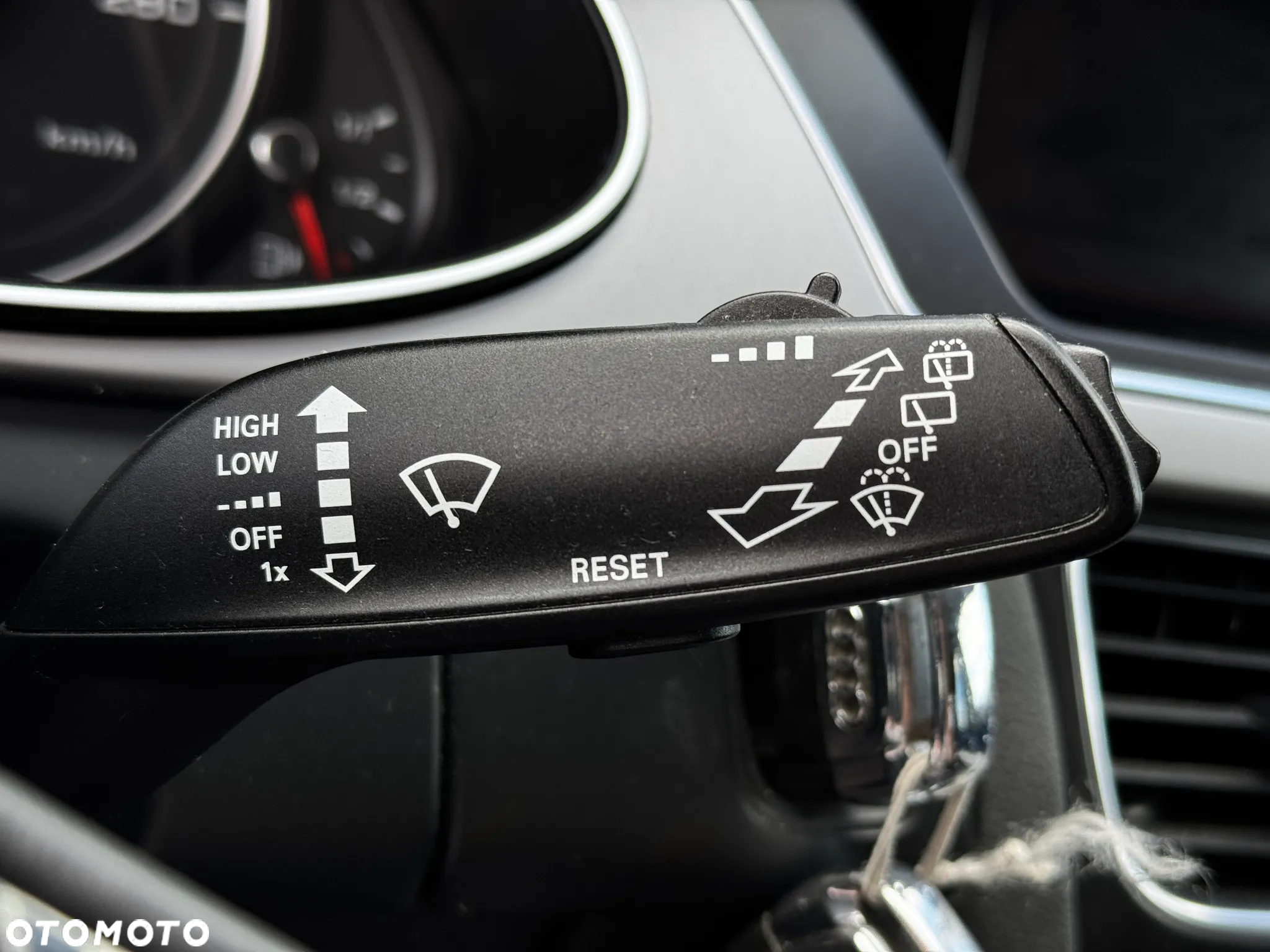 Audi A4 Avant 2.0 TDI DPF Ambiente - 20