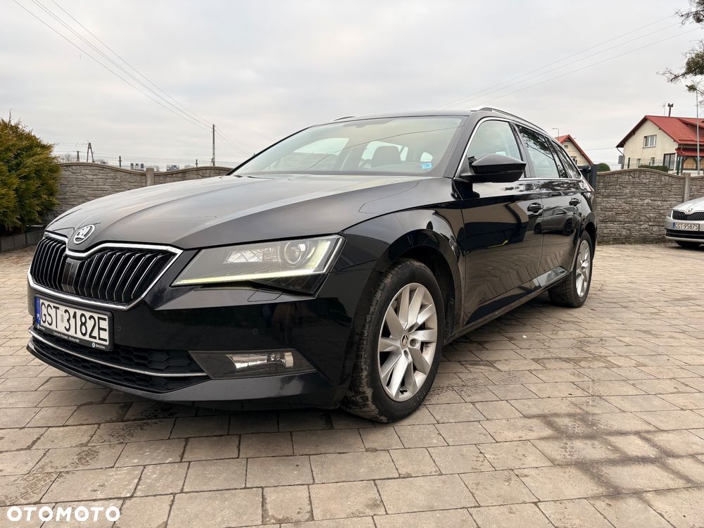 Skoda Superb 2.0 TDI Style DSG - 2