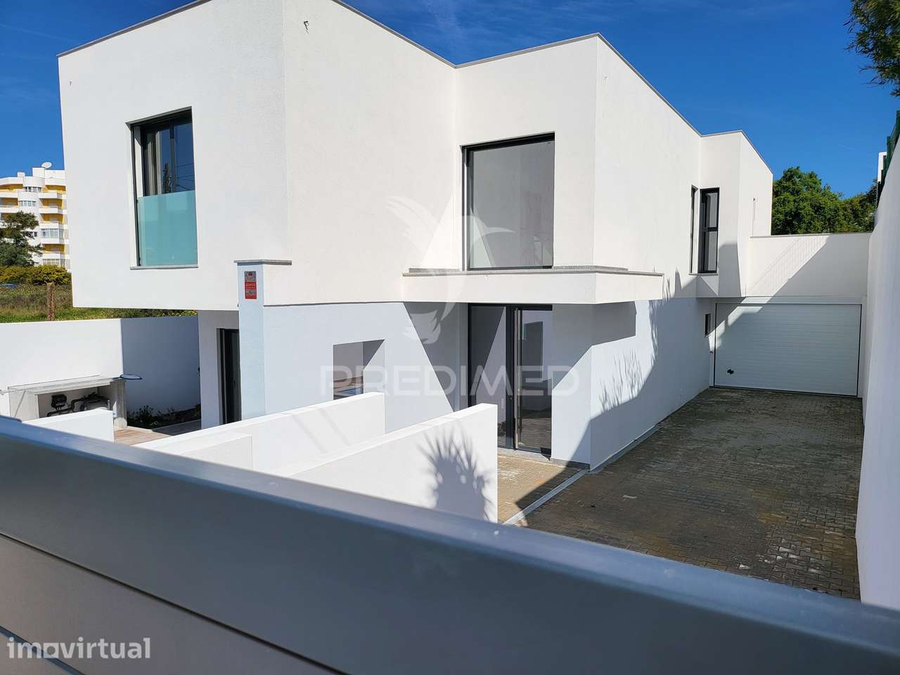 Moradia Isolada - T4 com piscina e garagem - Grande imagem: 2/37
