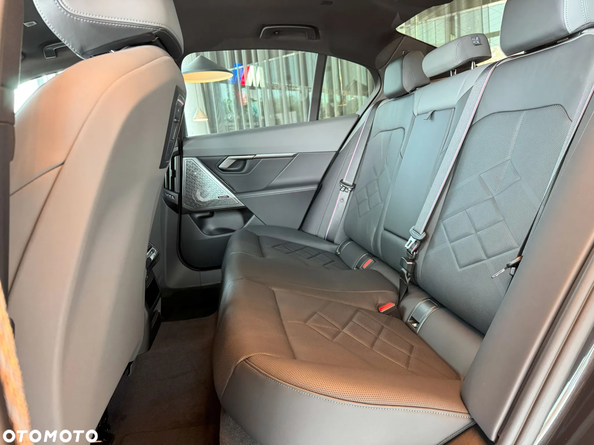 BMW Seria 5 540d xDrive mHEV - 13