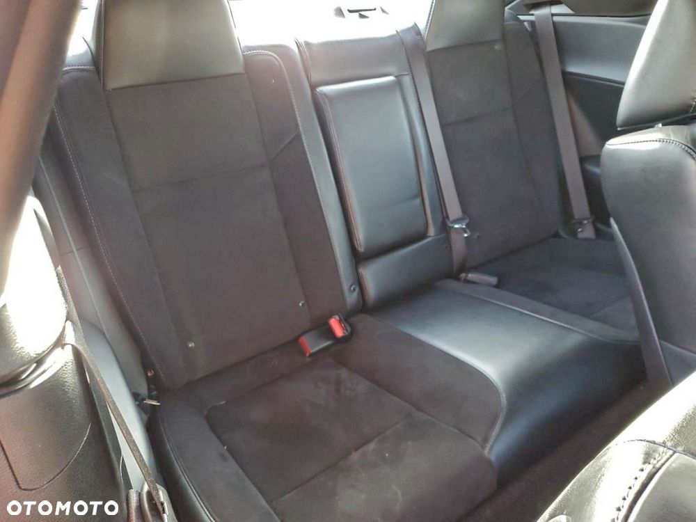 Dodge Challenger - 11