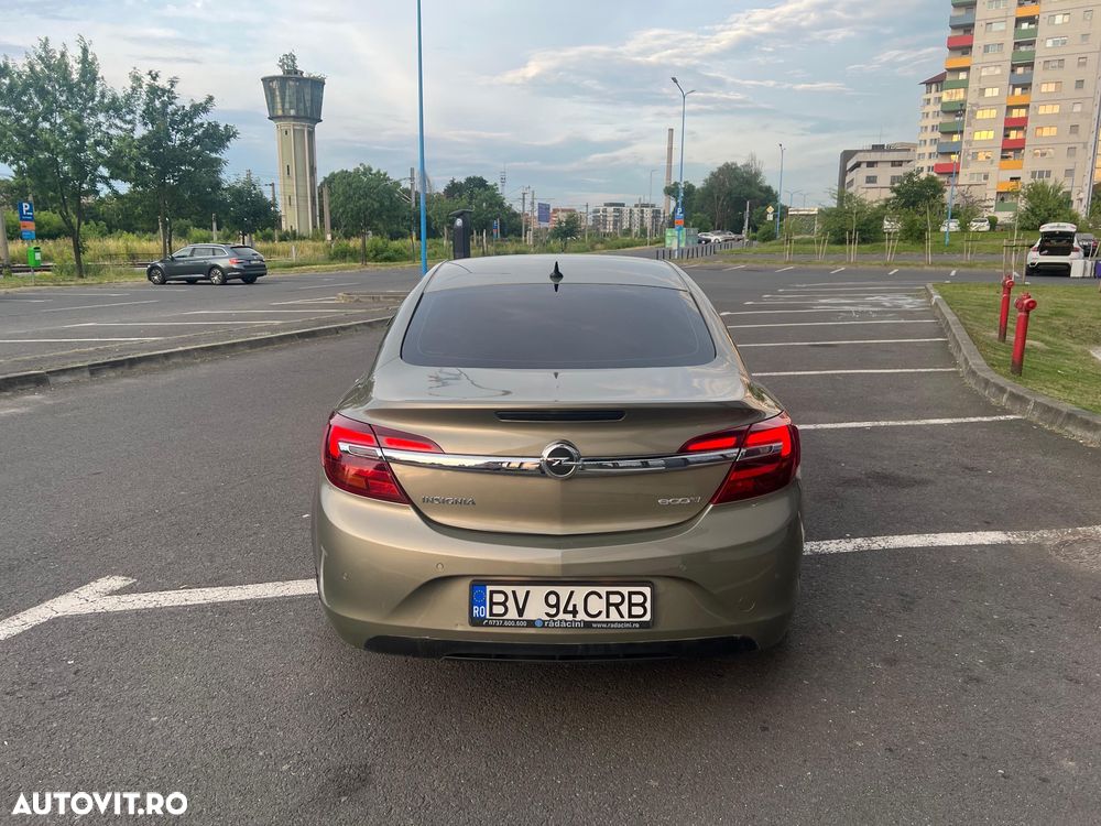 Opel Insignia - 8
