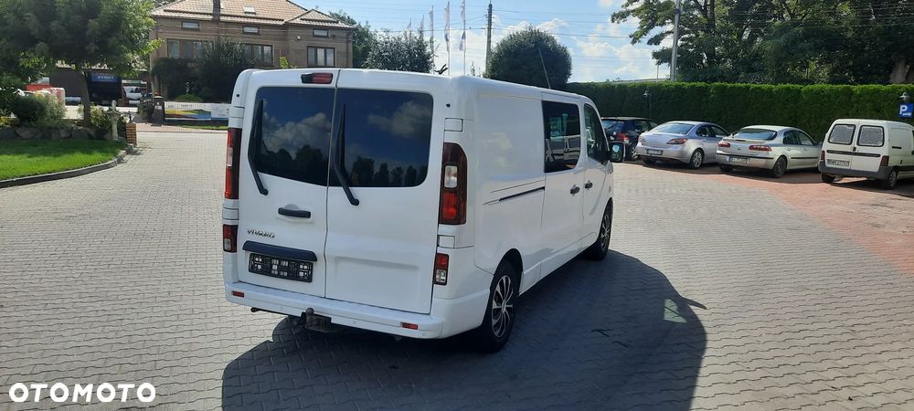 Opel Vivaro - 8