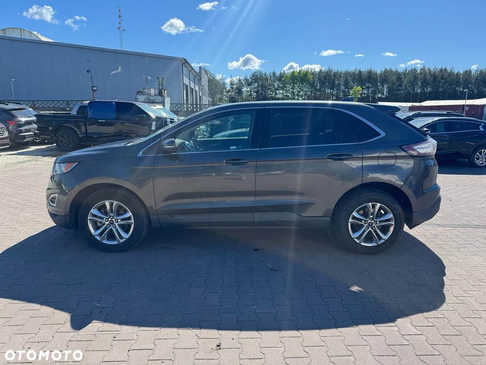 Ford Edge - 8