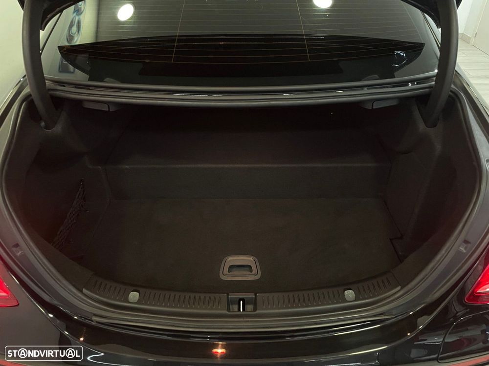 Mercedes-Benz E 300 de AMG Line - 56