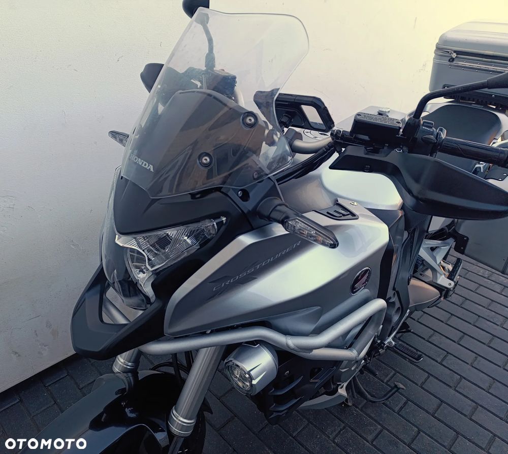 Honda VFR - 11