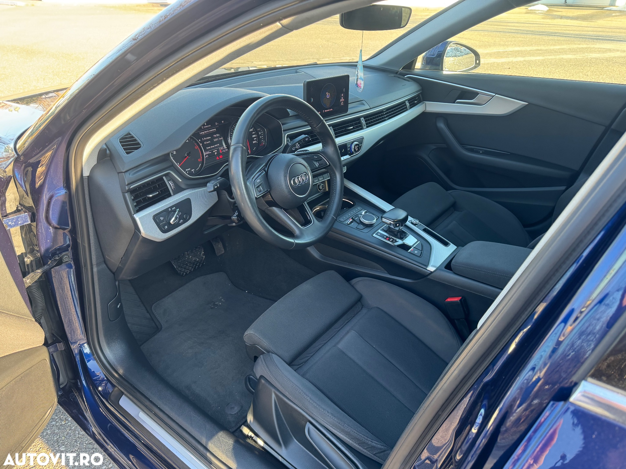 Audi A4 Avant 30 TDI S tronic sport - 6