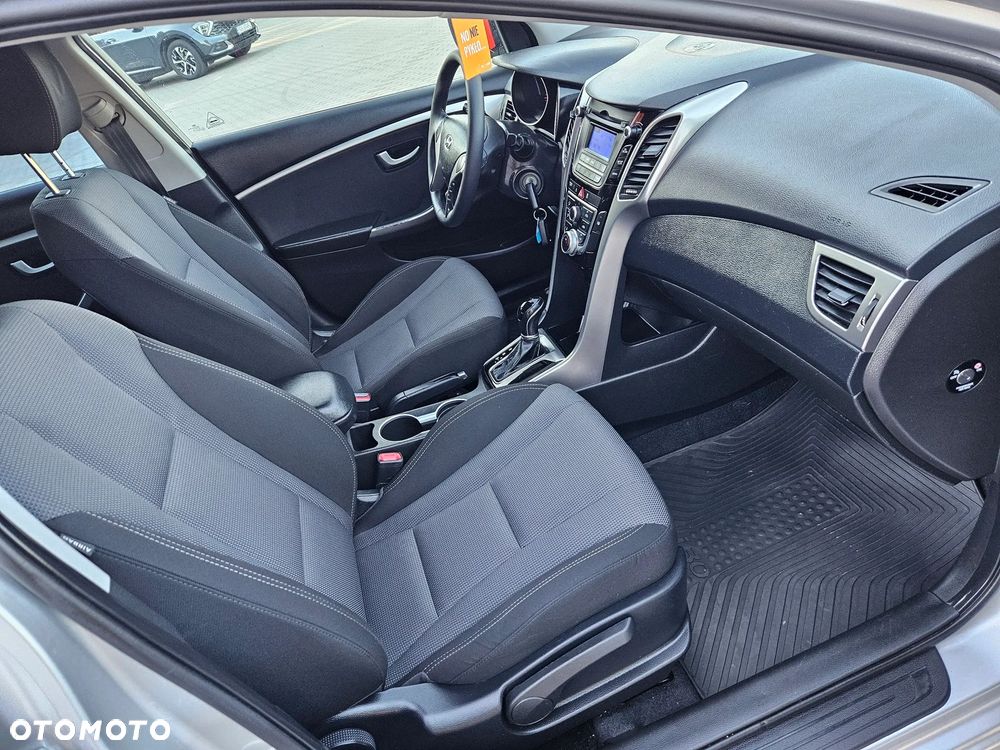 Hyundai i30 1.6 Automatik Style - 16