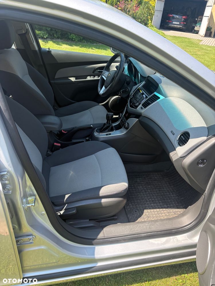 Chevrolet Cruze 2.0 VDCi LS - 10