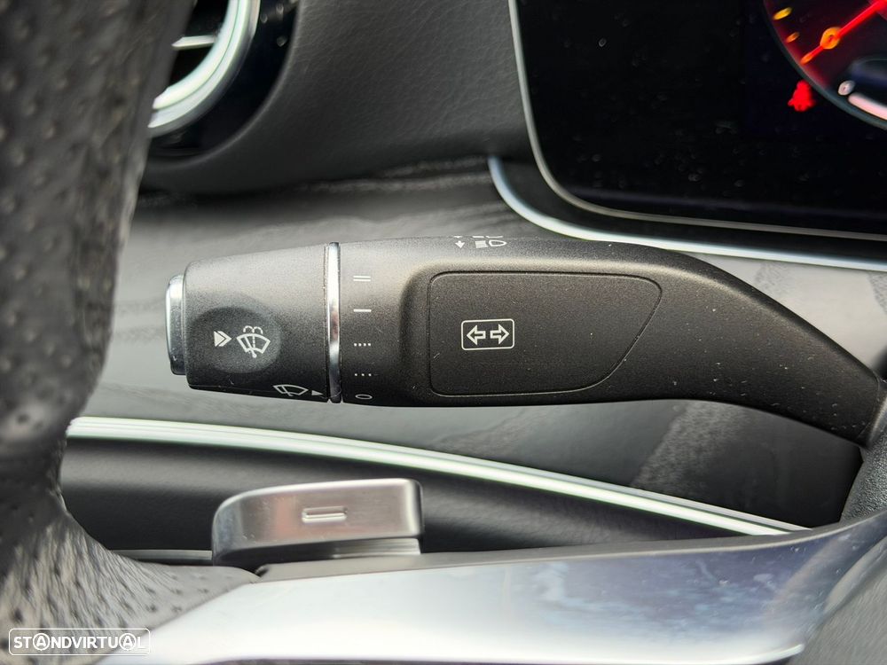 Mercedes-Benz E 300 de AMG Line - 32