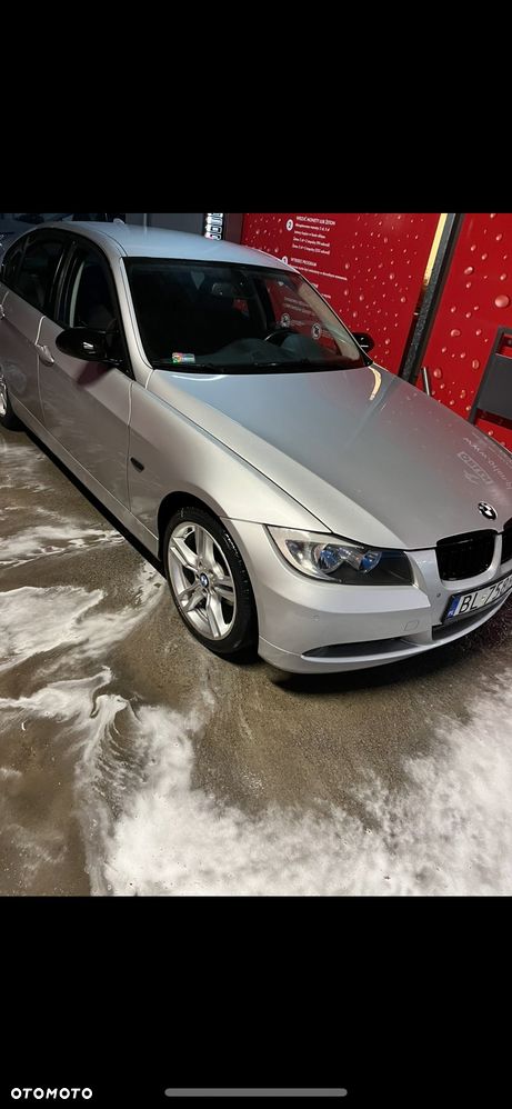 BMW Seria 3 320i - 1