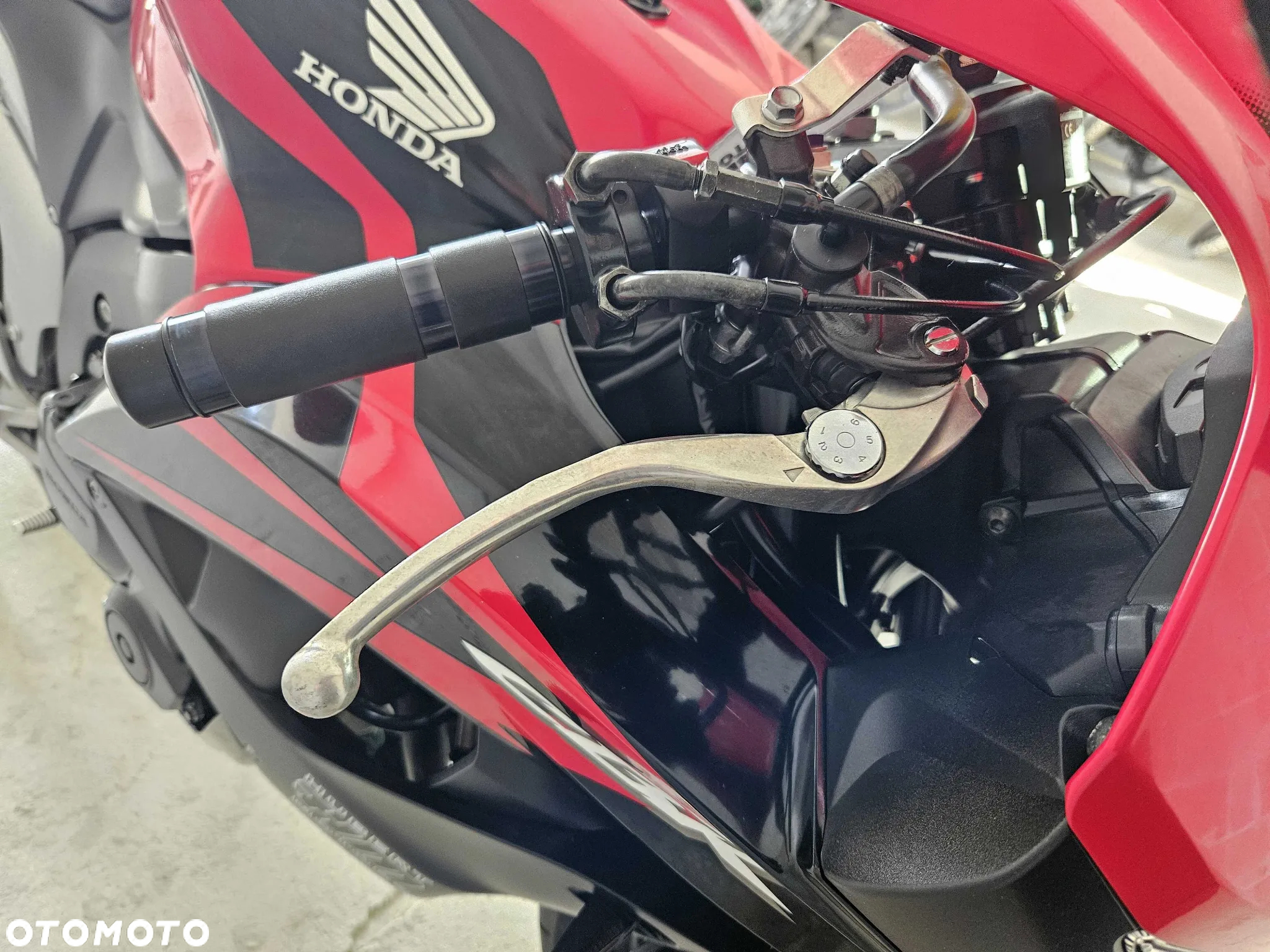 Honda CBR - 37