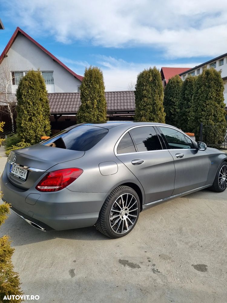 Mercedes-Benz C - 6