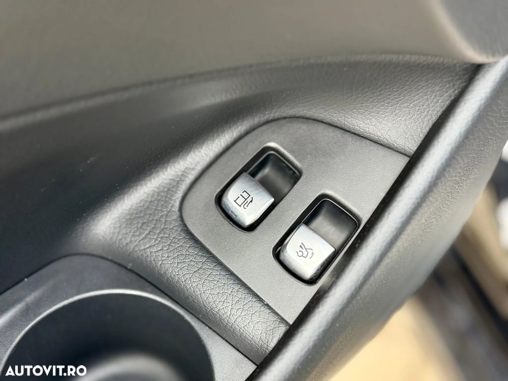 Mercedes-Benz E 300 4MATIC 9G-TRONIC Avantgarde - 28