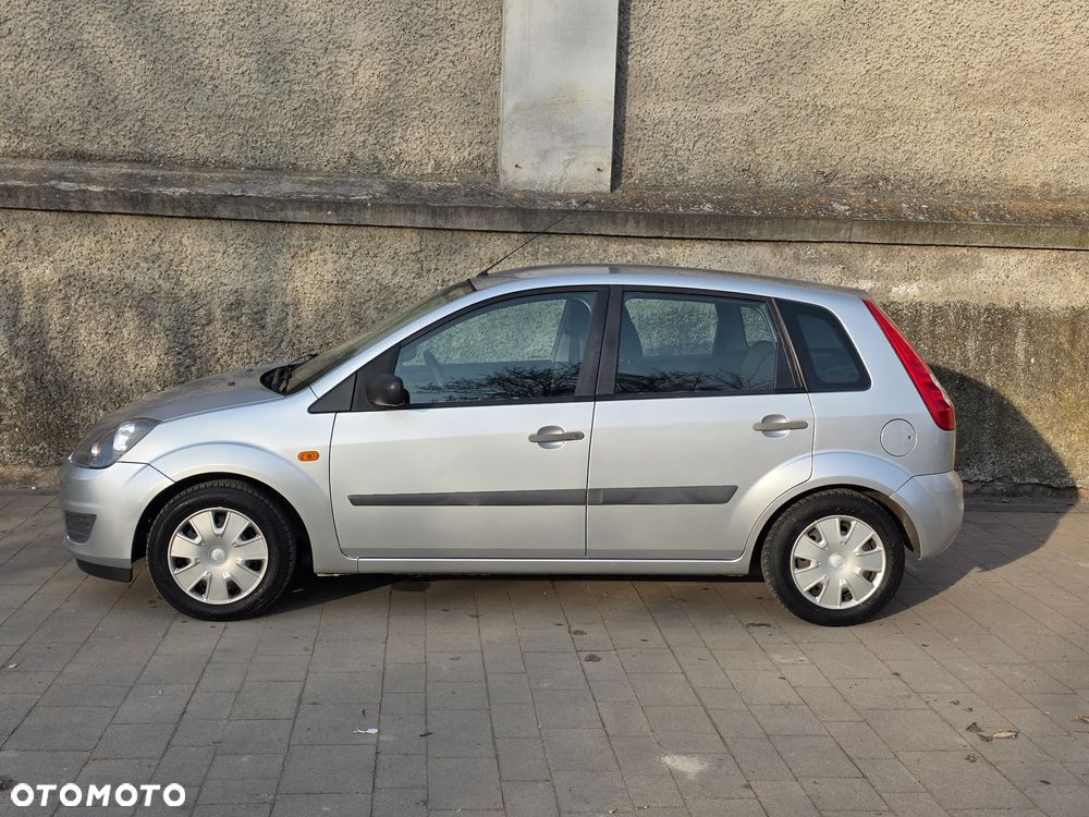 Ford Fiesta 1.3 - 4