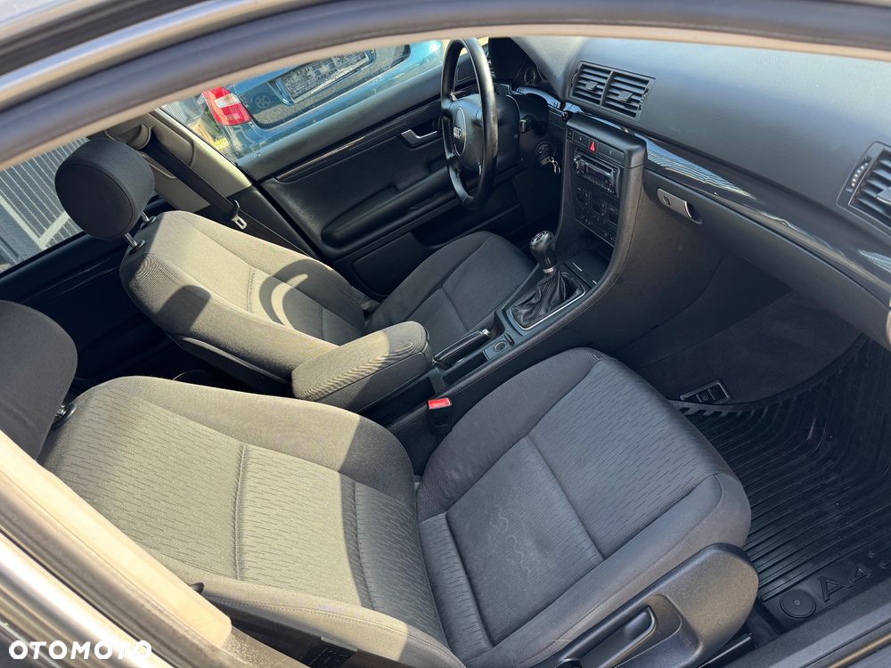 Audi A4 Avant - 14