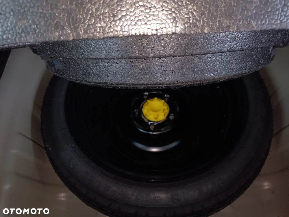 Toyota Avensis 1.8 Sol - 22