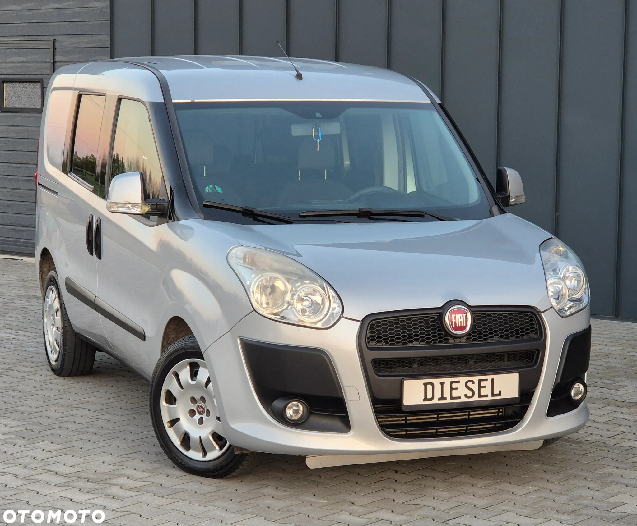 Fiat Doblo 2.0 Multijet 16V Emotion - 25