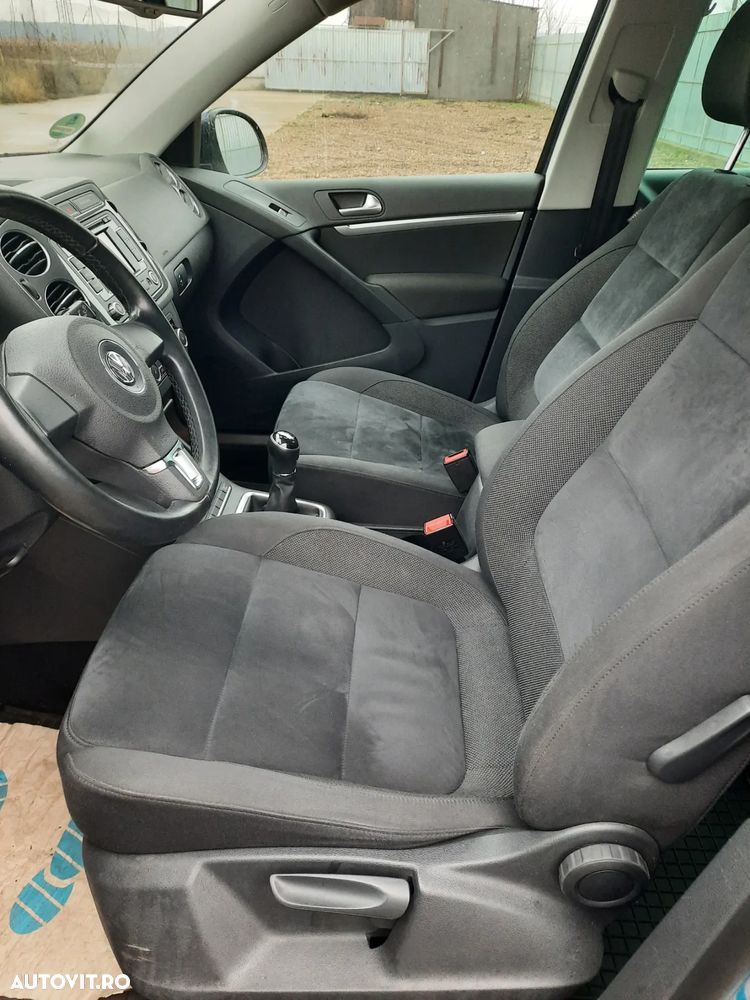 Volkswagen Tiguan 2.0 TDI DPF 4Motion Track & Avenue - 6