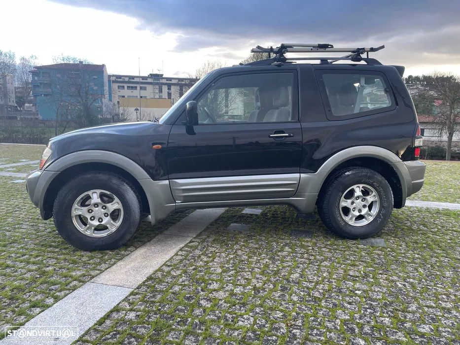 Mitsubishi Pajero 3.2 DI-D GLS - 3