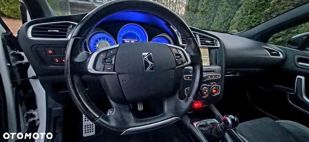 DS Automobiles DS 4 - 28