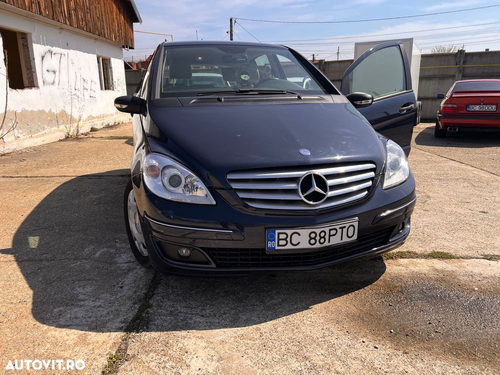 Mercedes-Benz B 180 - 22