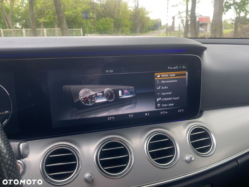 Mercedes-Benz Klasa E 220 d 9G-TRONIC - 24