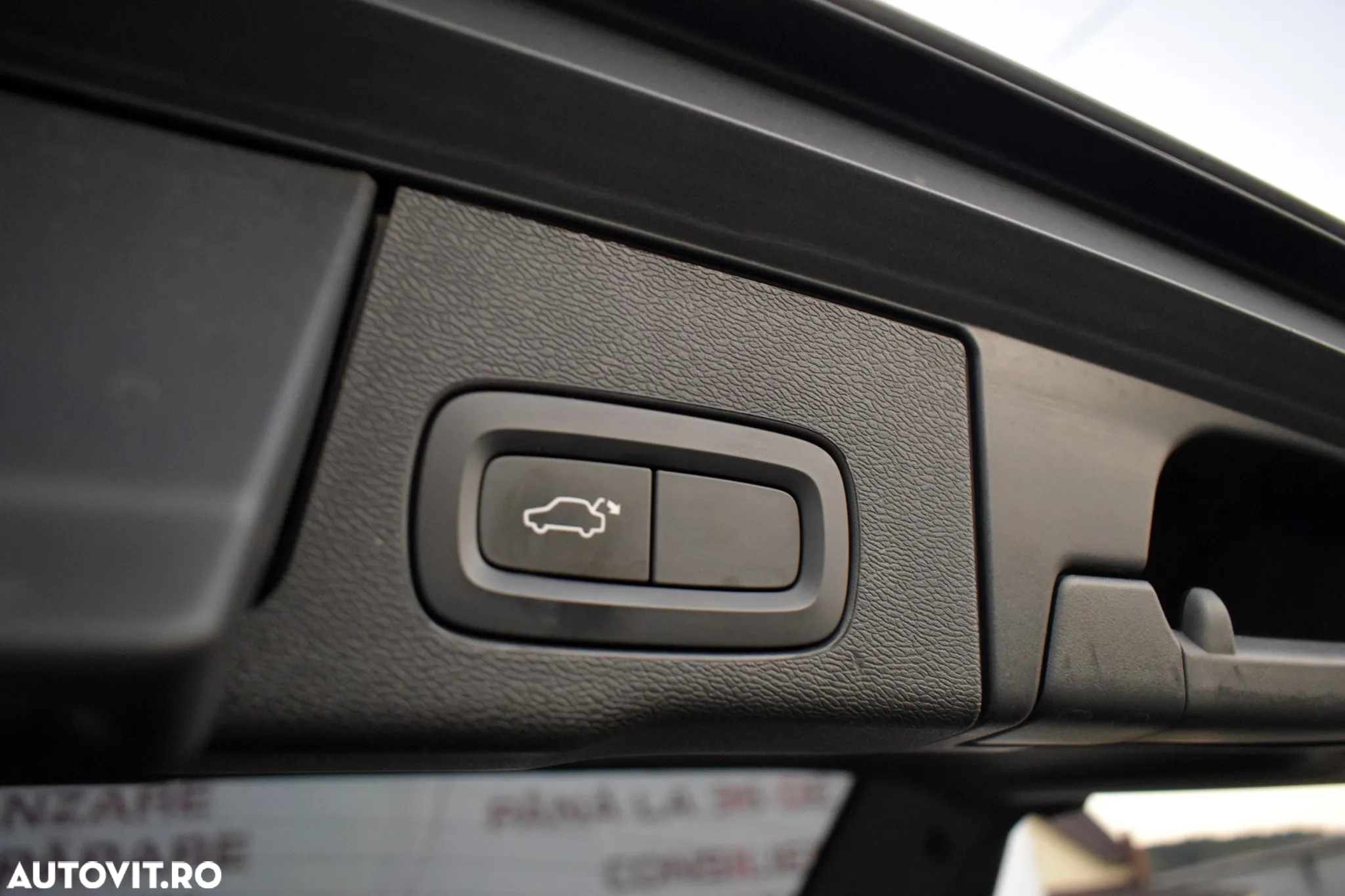 Volvo XC 60 B5 B AWD Geartronic Momentum Pro - 11