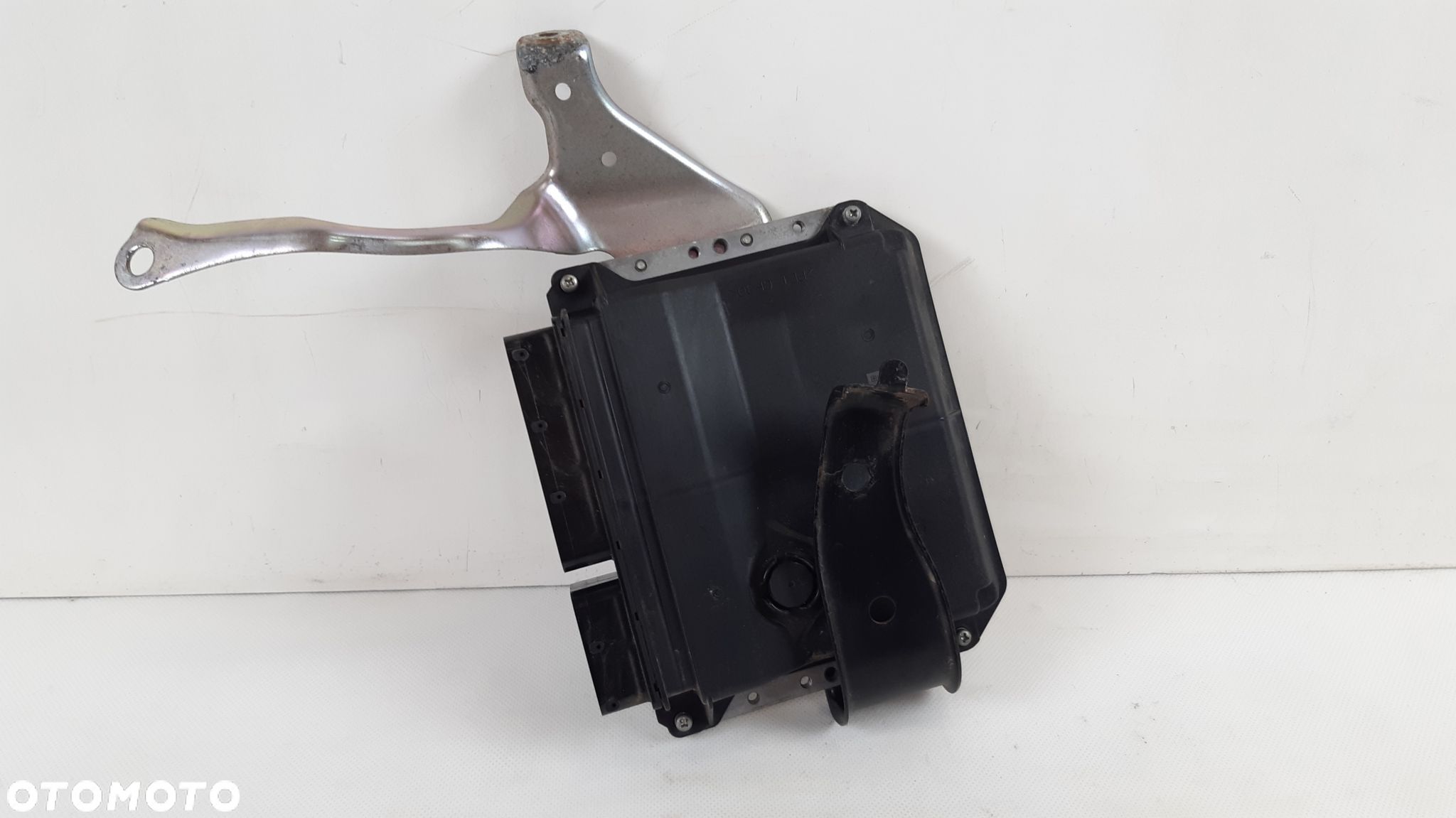 TOYOTA RAV4 IV 2.0 D4D KOMPUTER SILNIKA 89661-42J40 - 1