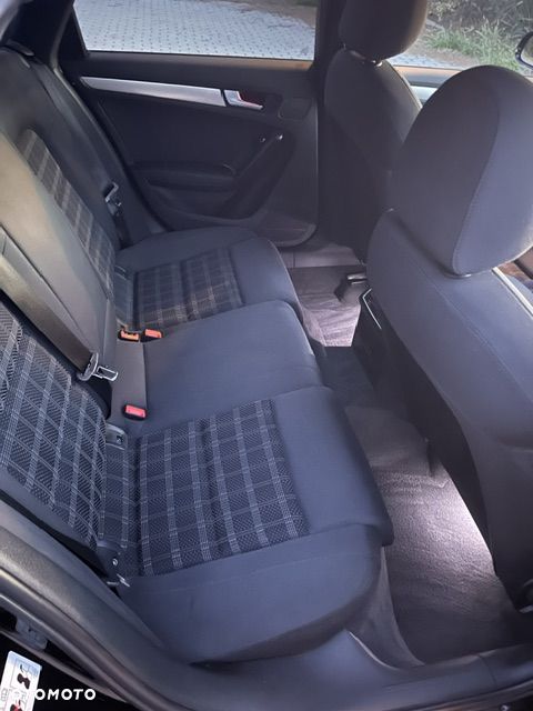 Audi A4 Avant 2.0 TDI DPF S line Sportpaket - 20