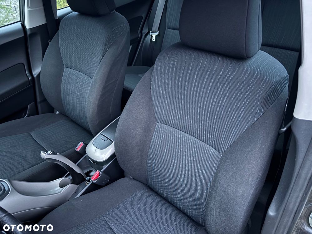 Toyota Auris 1.6 VVT-i Premium - 10