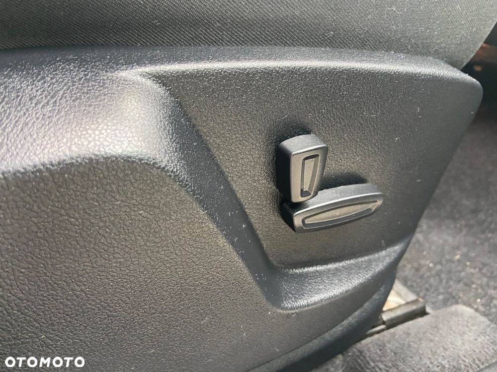 Ford S-Max 2.0 TDCi DPF Titanium - 11