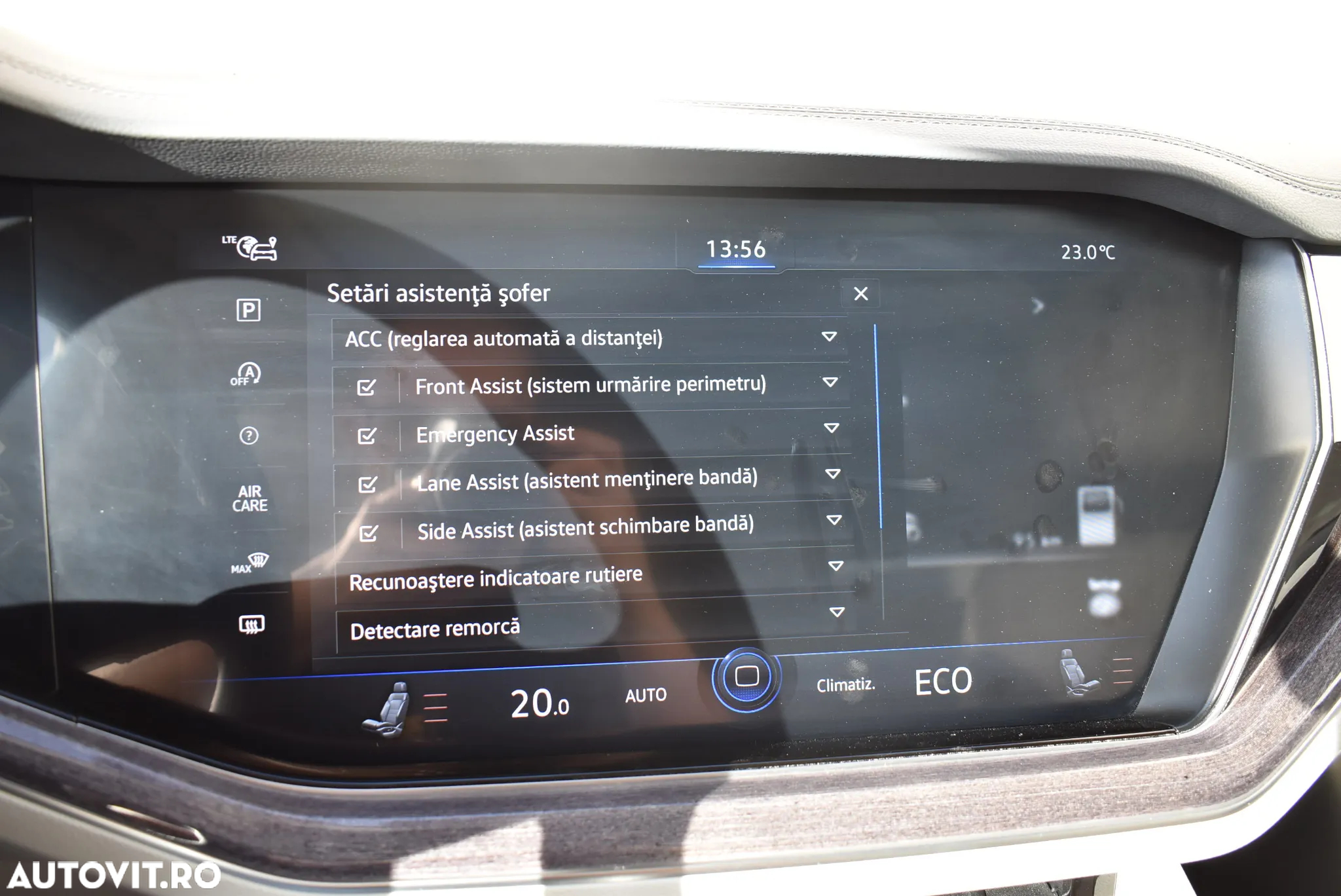 Volkswagen Touareg V6 TDI 4MOTION Elegance - 19