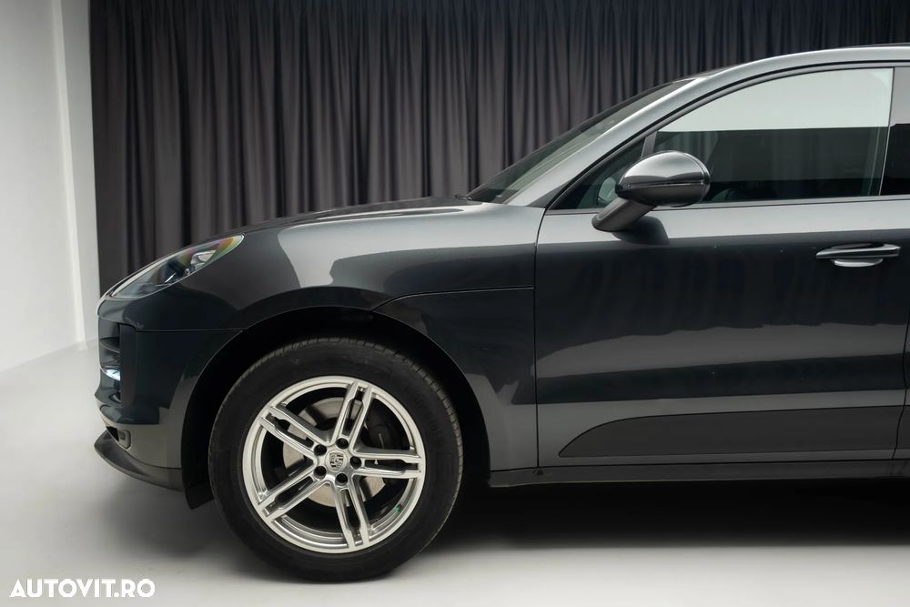 Porsche Macan Standard - 4