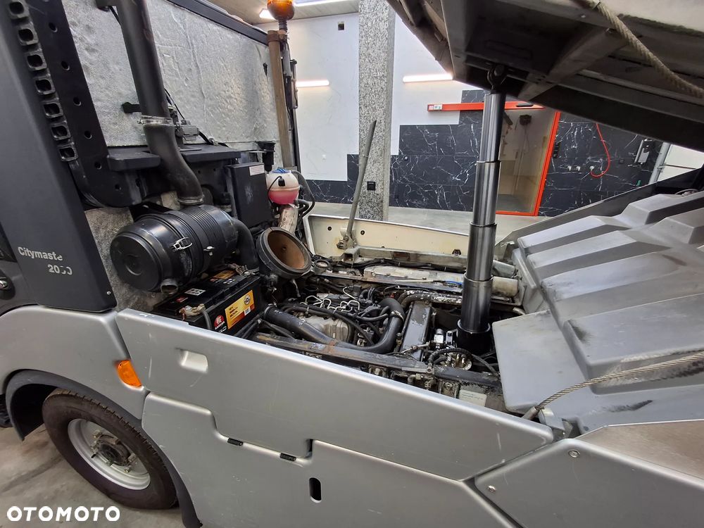 Inny Zamiatarka Hako Citymaster 2000 Klimatyzacja 2 Osie Skrętne Oświetlenie Ostrzegawcze Zamiatarka Chodnikowa 2016r - 12
