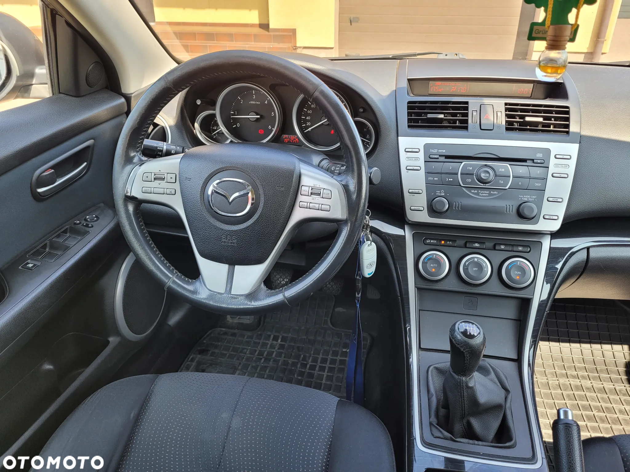 Mazda 6 Sport Kombi 2.0 CD DPF Dynamic - 13