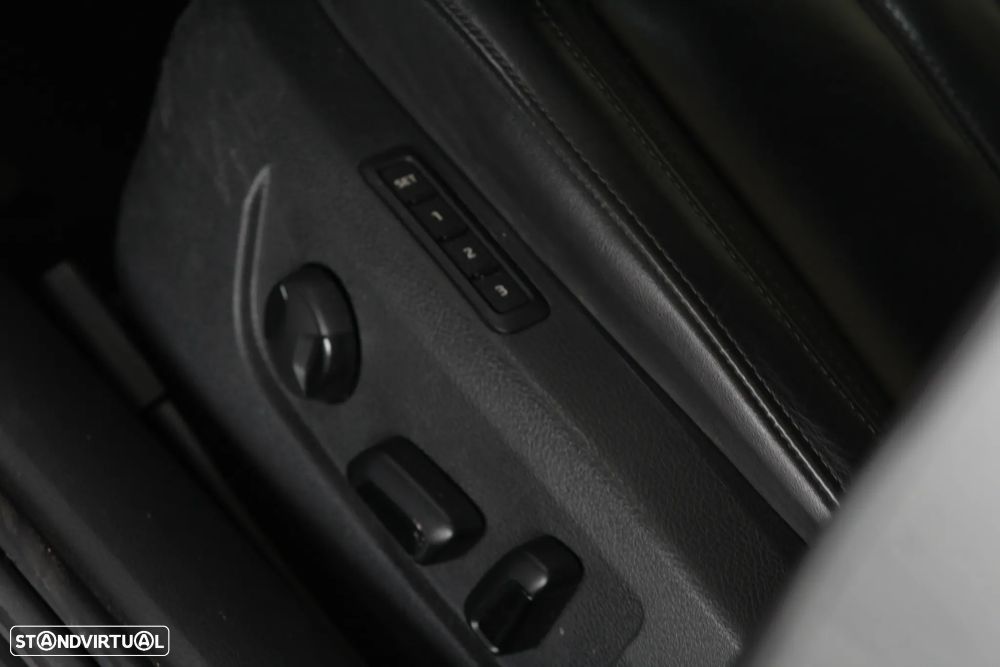 Skoda Superb Break 1.6 TDI Style DSG - 30