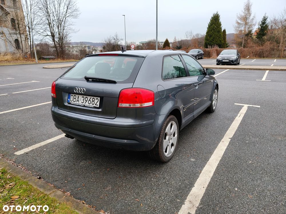 Audi A3 3-drzwiowe 2.0 TDI DSG Ambiente - 5