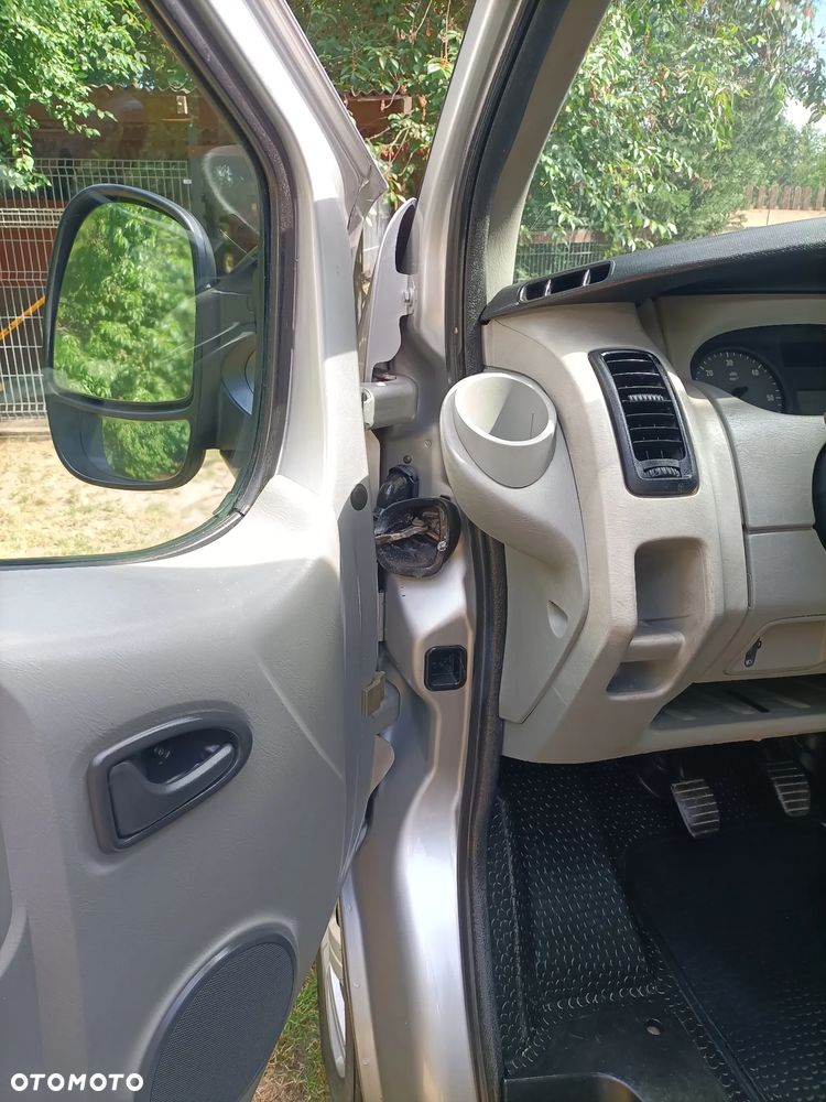 Opel Vivaro - 14