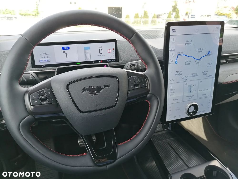 Ford Mustang Mach-E 98kWh AWD Premium - 24