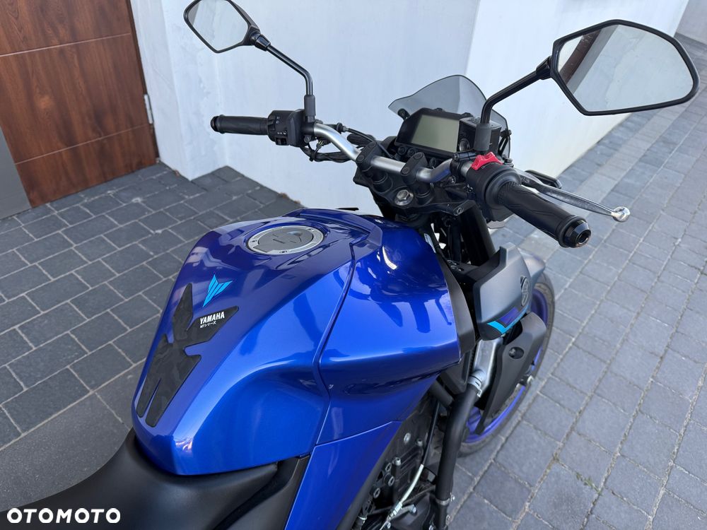 Yamaha MT - 4